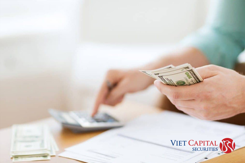 Dịch vụ ứng trước tiền bán là gì? Phí và thực hiện như thế nào?