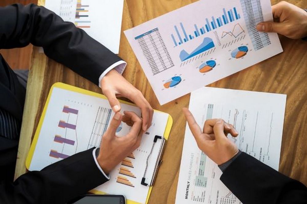 Nắm rõ cách tính PEG, nhà đầu tư có thể nhận diện cổ phiếu được thị trường định giá hấp dẫn, có triển vọng tăng trưởng thực sự